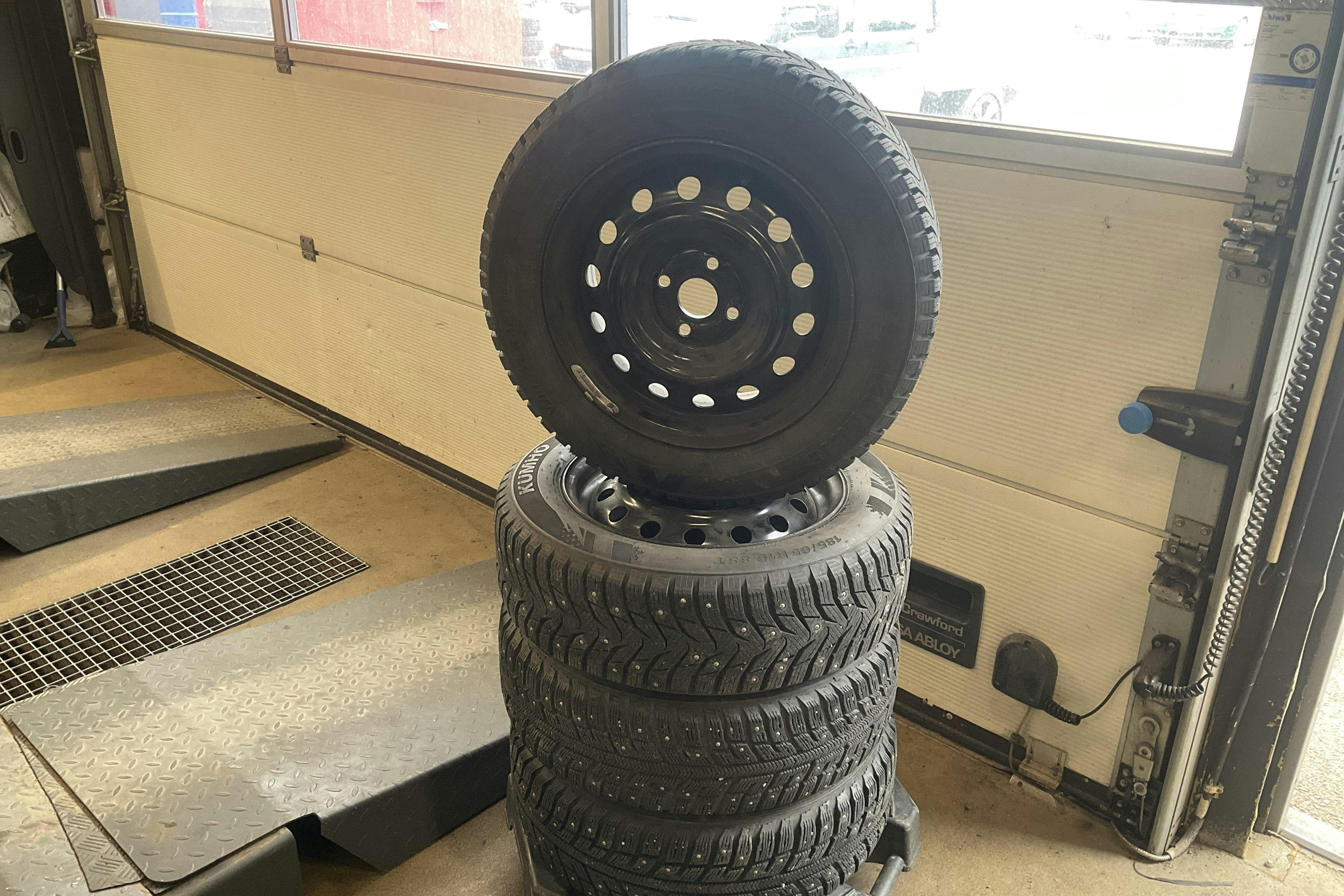 Vehicle Image 13