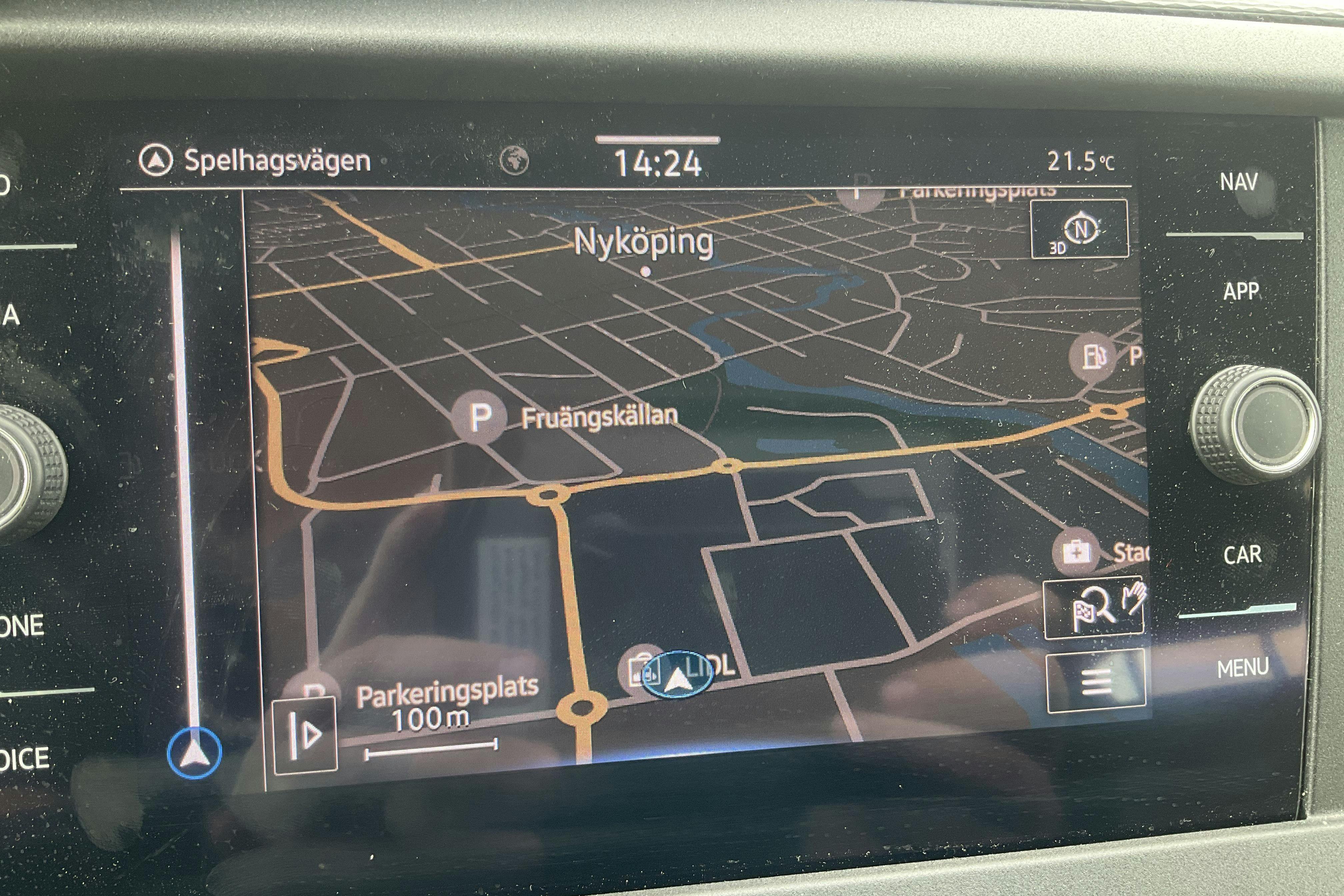 Vehicle Image 12