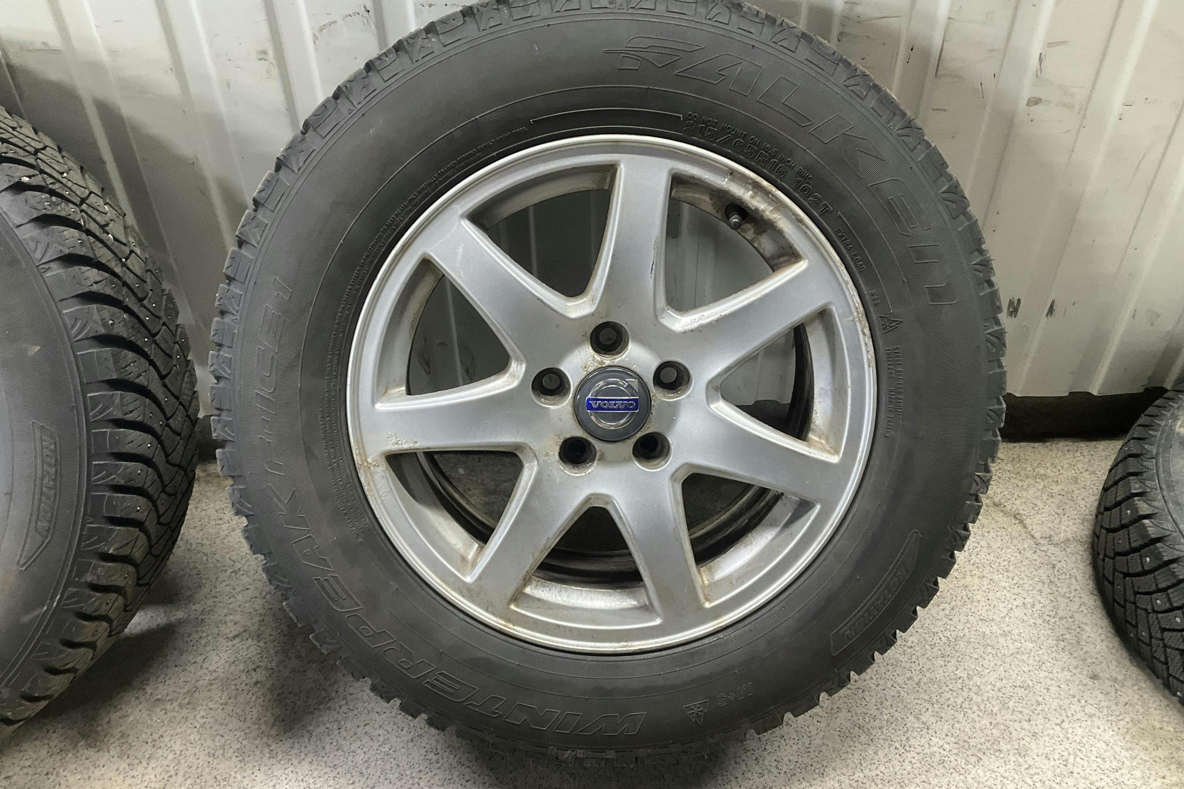 Vehicle Image 12