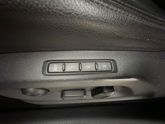 Vehicle Image 29
