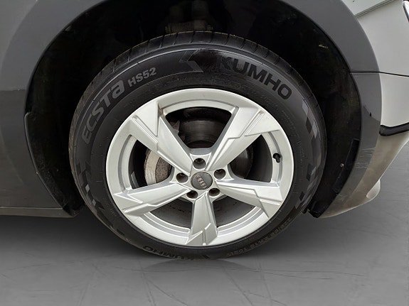 Vehicle Image 33