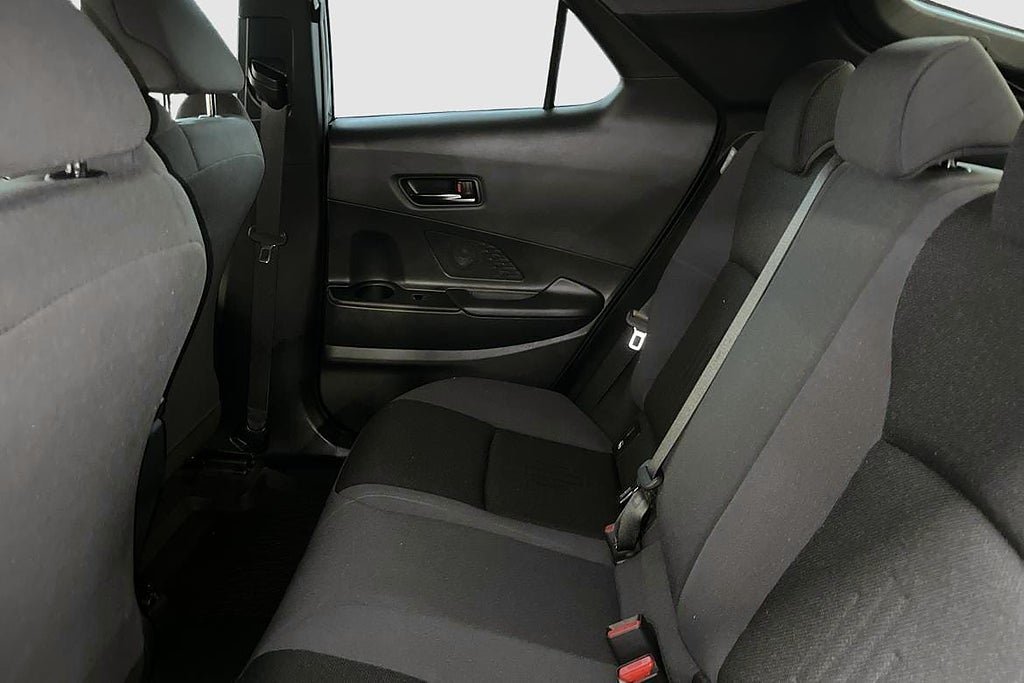 Vehicle Image 8