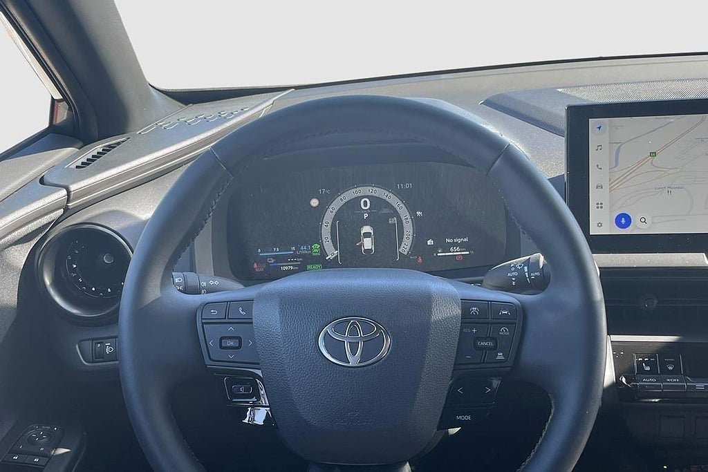 Vehicle Image 11