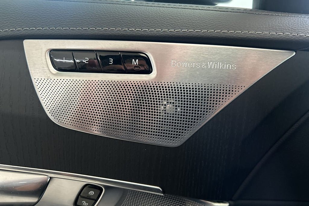 Vehicle Image 28