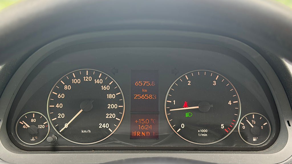 Vehicle Image 16
