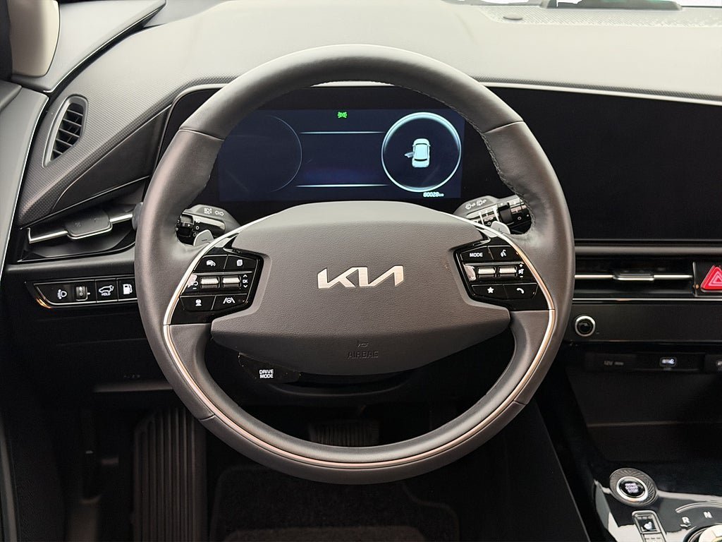 Vehicle Image 17