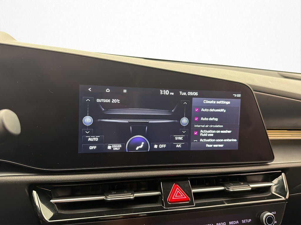 Vehicle Image 30