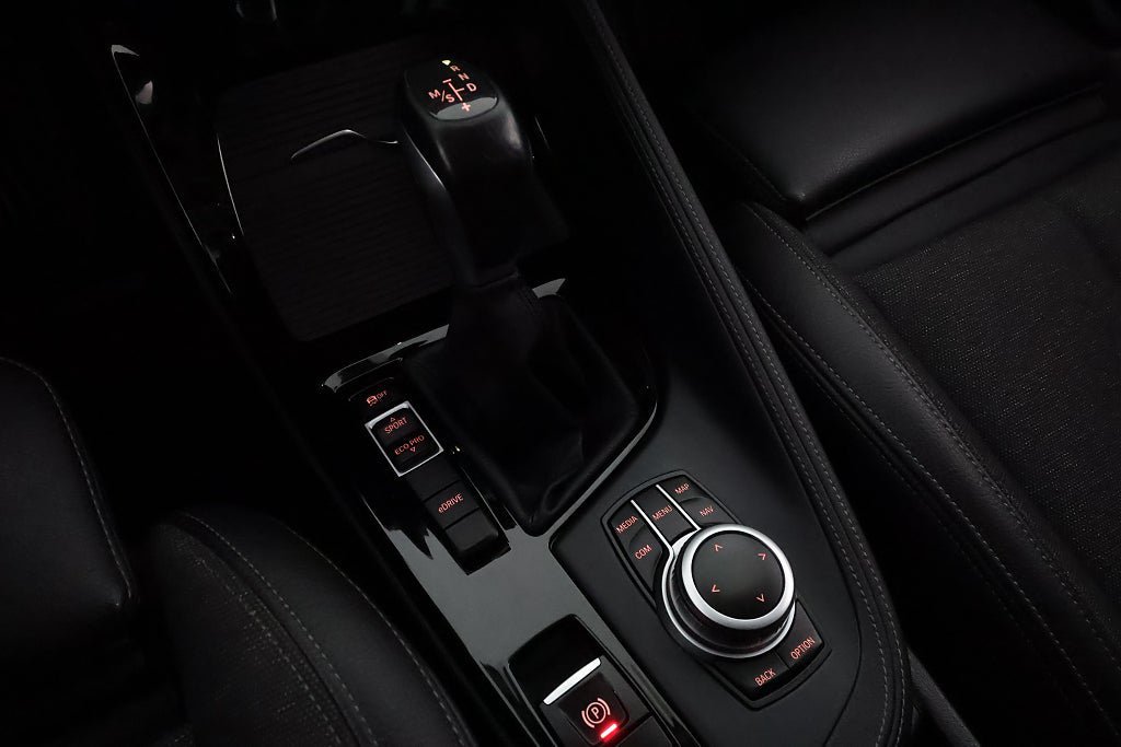 Vehicle Image 23