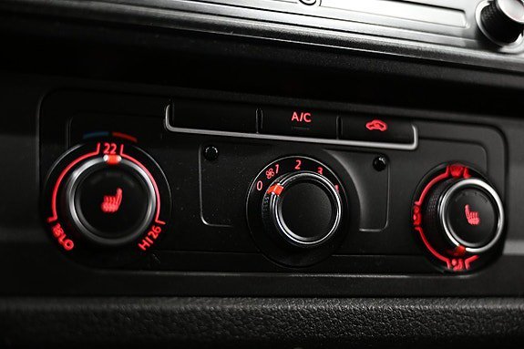 Vehicle Image 27