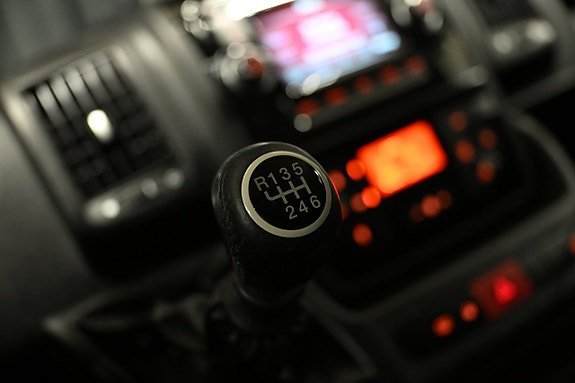 Vehicle Image 24