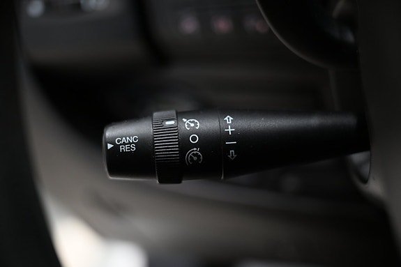 Vehicle Image 27