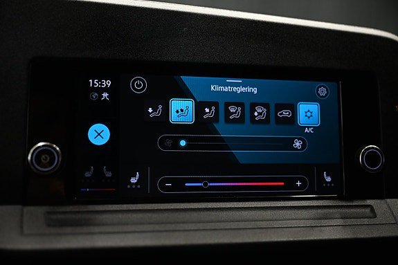 Vehicle Image 29