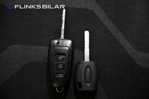 Vehicle Image 33