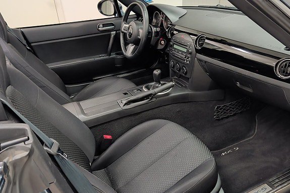 Vehicle Image 24