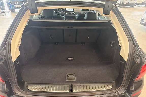 Vehicle Image 27