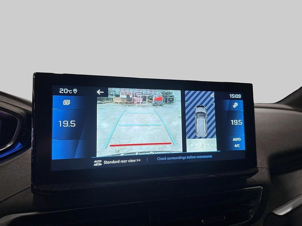 Vehicle Image 17