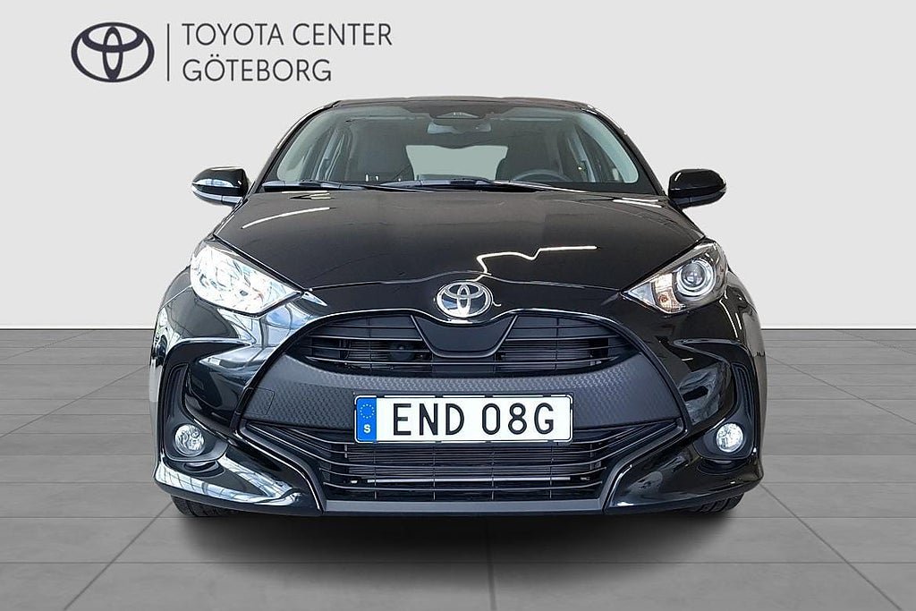 Vehicle Image 6