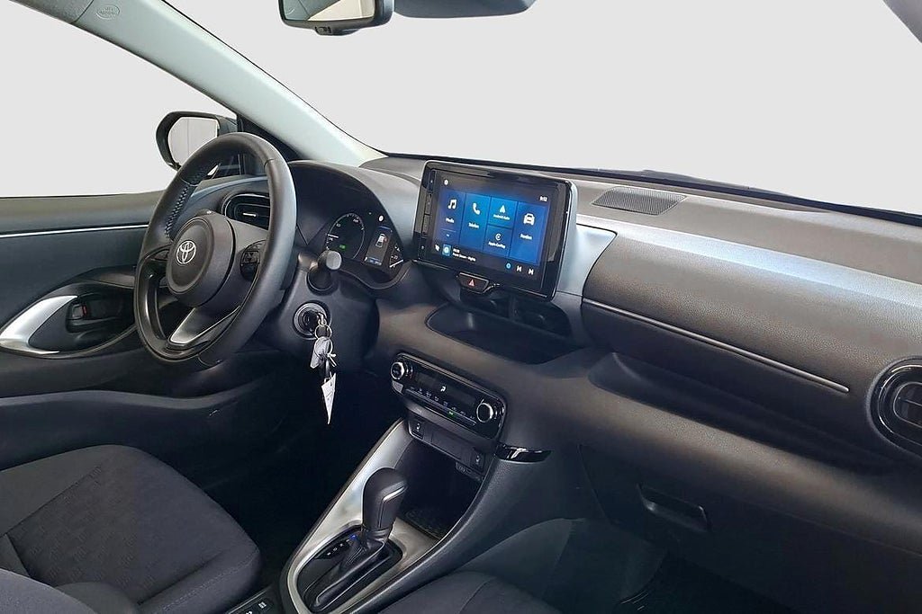 Vehicle Image 7