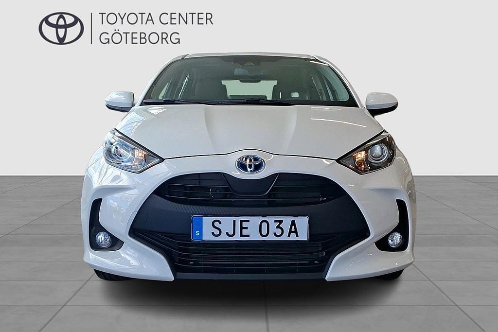 Vehicle Image 8