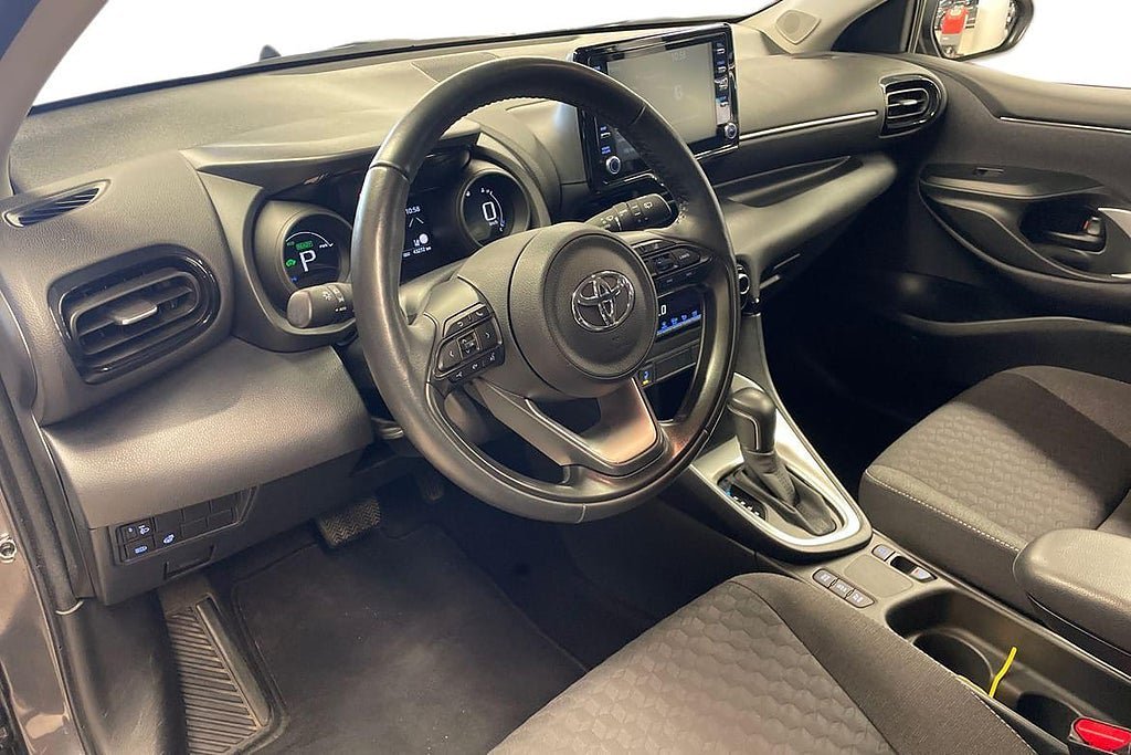 Vehicle Image 13