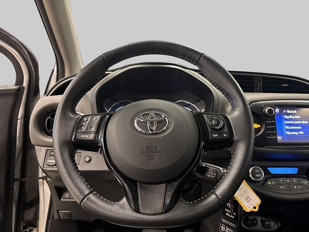 Vehicle Image 19