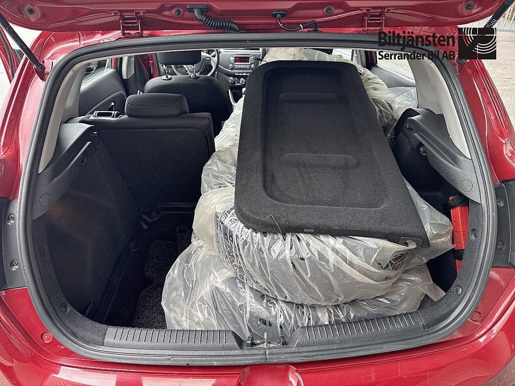 Vehicle Image 14