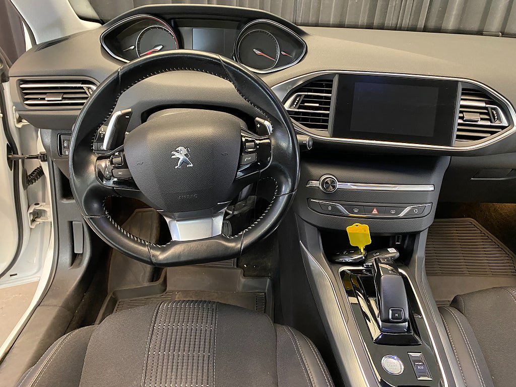 Vehicle Image 39