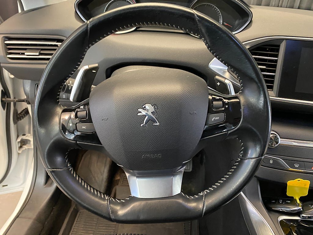 Vehicle Image 40