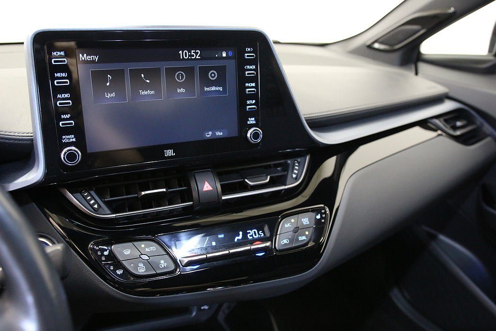 Vehicle Image 9
