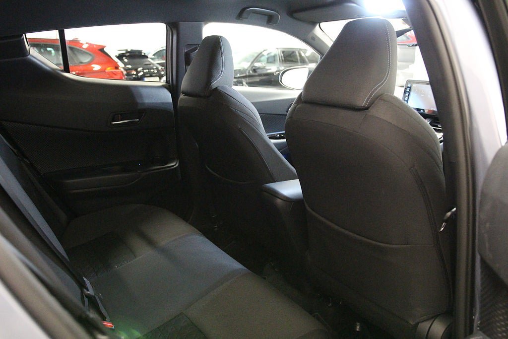 Vehicle Image 15
