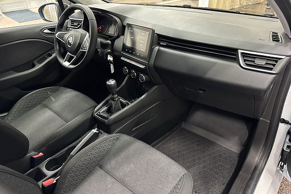 Vehicle Image 17