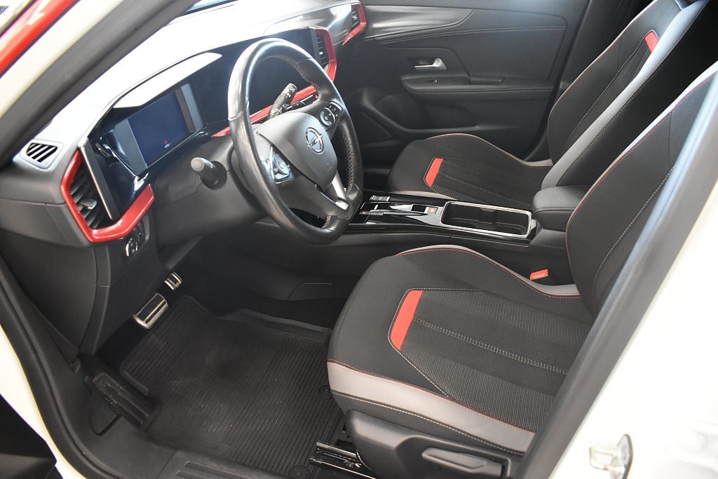 Vehicle Image 9