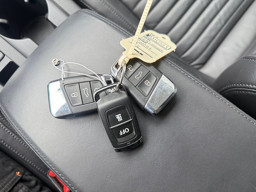 Vehicle Image 25