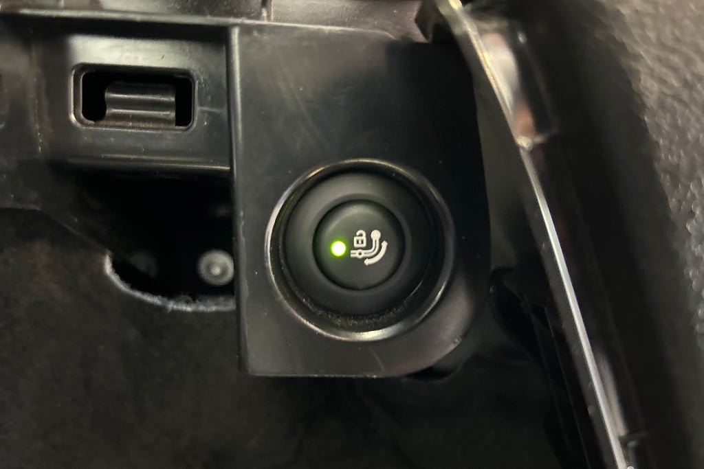 Vehicle Image 24