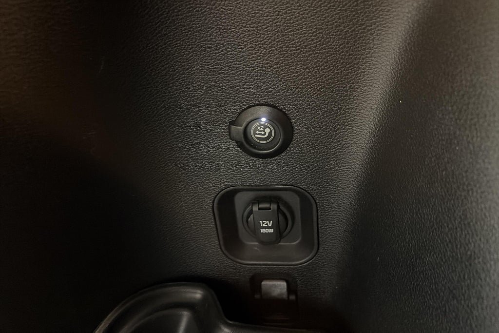 Vehicle Image 17
