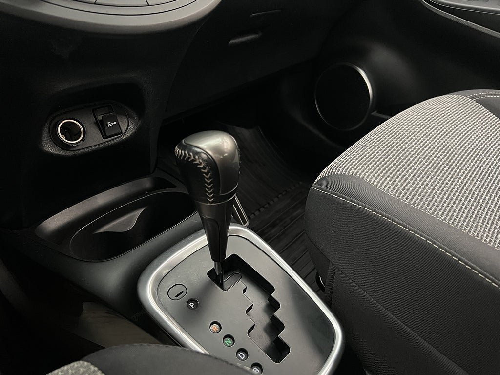 Vehicle Image 19