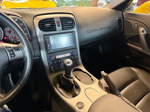 Vehicle Image 23