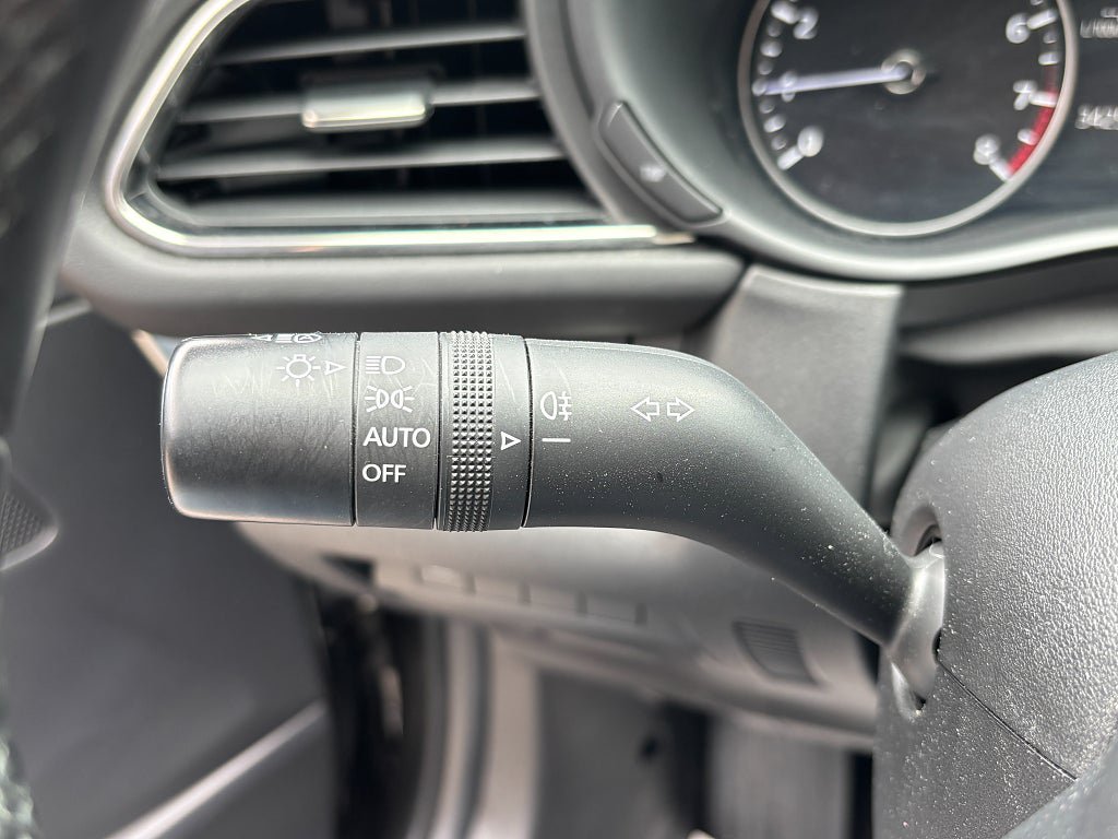 Vehicle Image 24