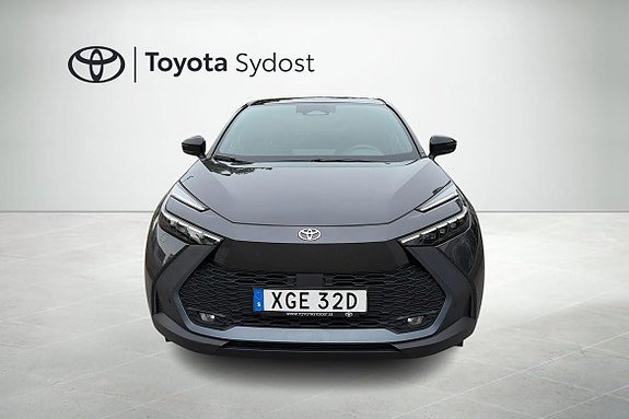 Vehicle Image 6