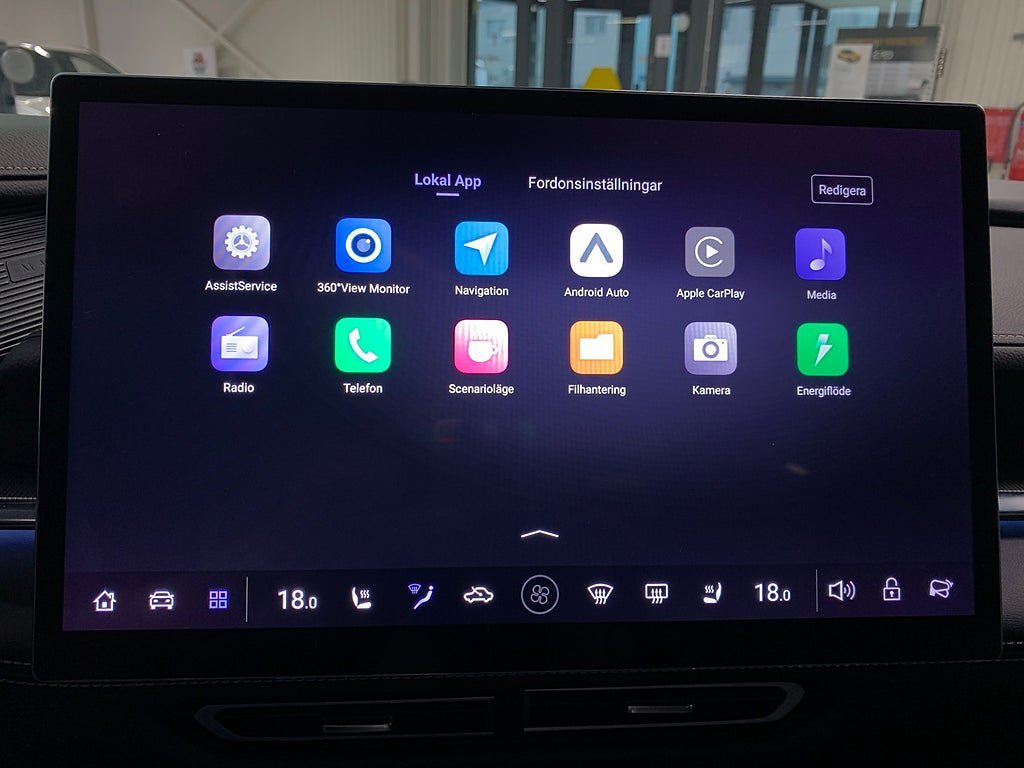 Vehicle Image 11
