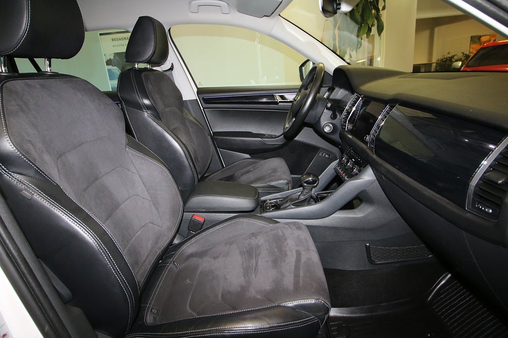 Vehicle Image 18