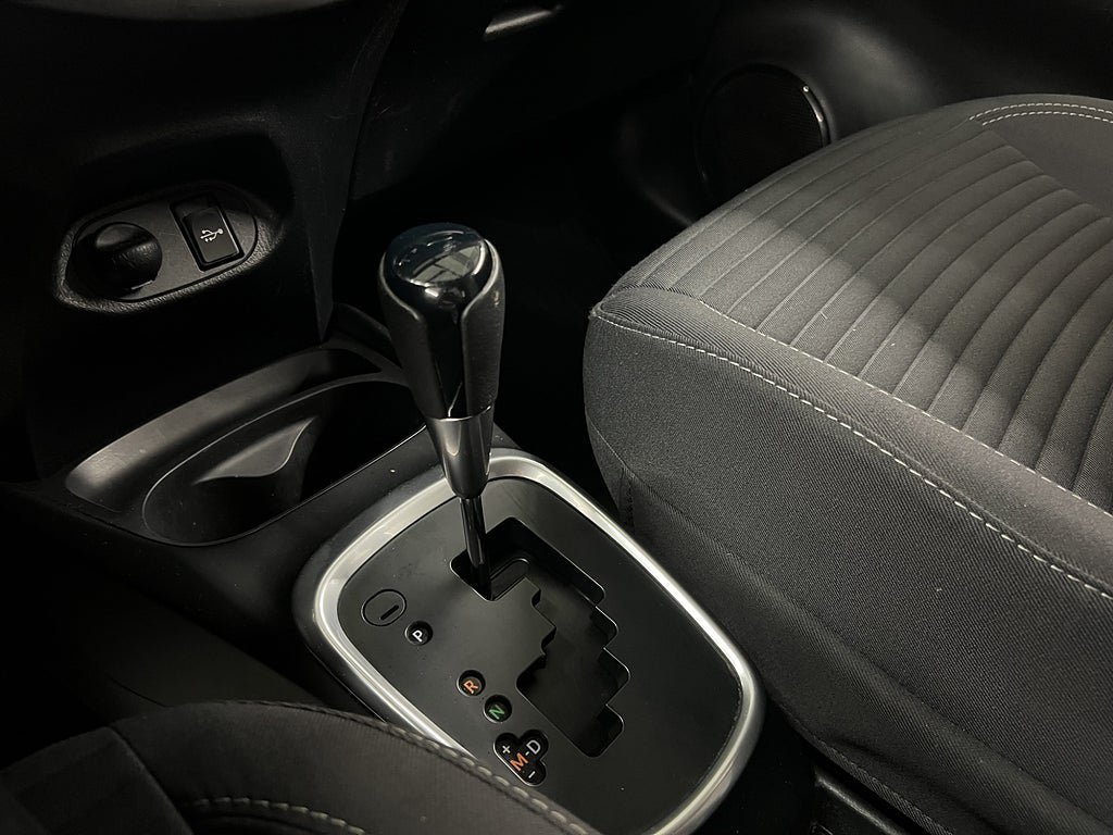 Vehicle Image 21