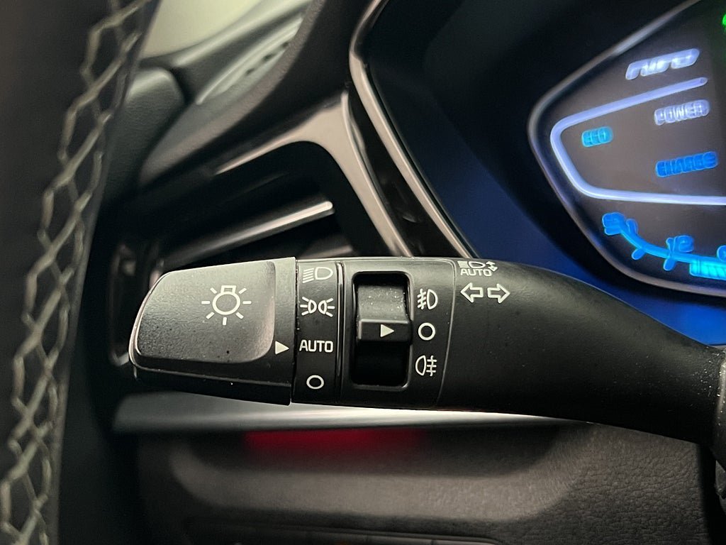 Vehicle Image 28
