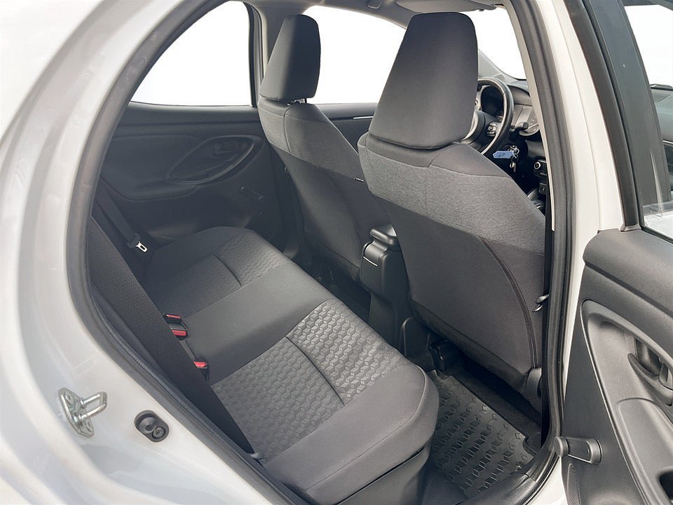 Vehicle Image 14