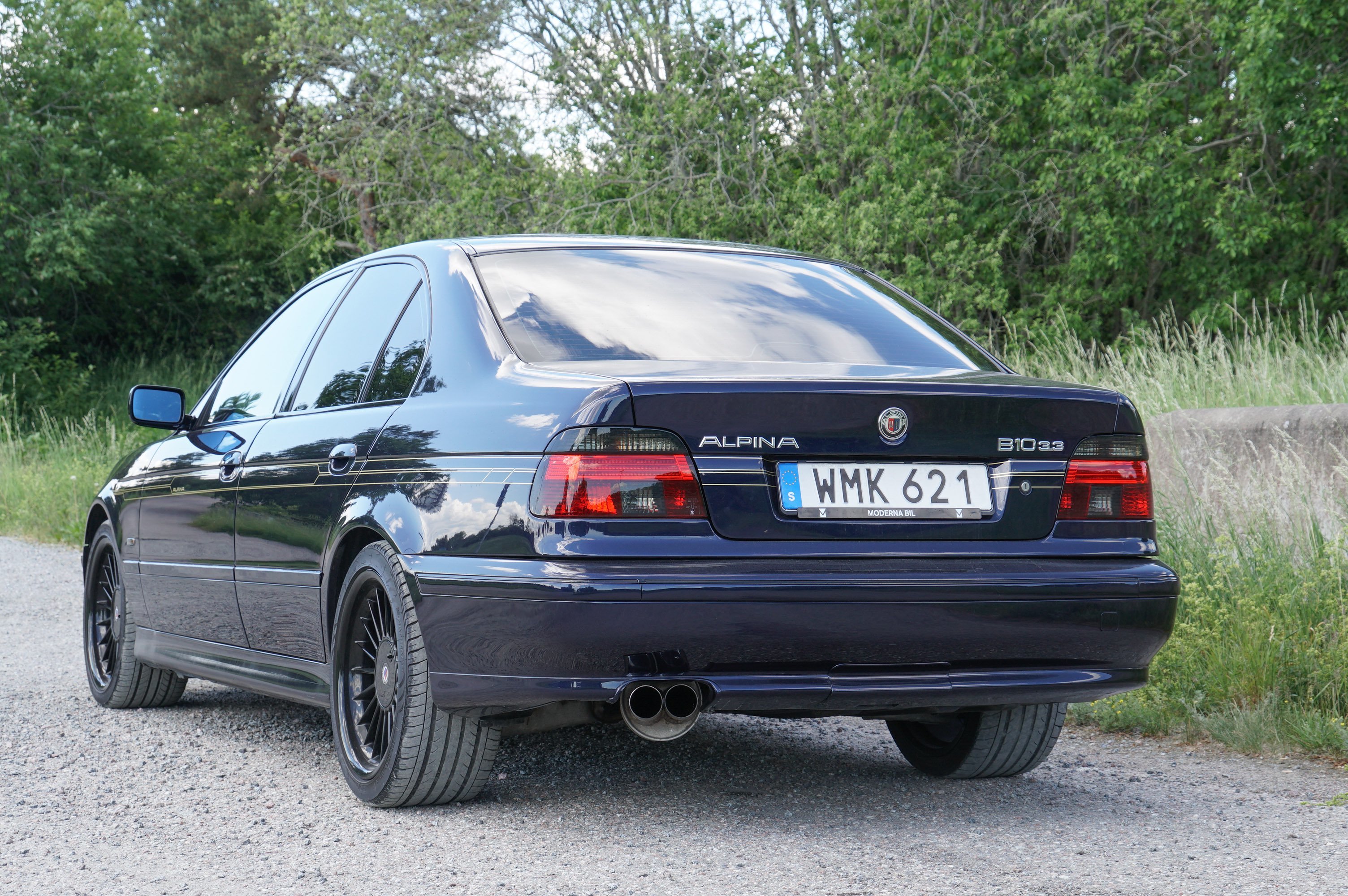 Vehicle Image 23