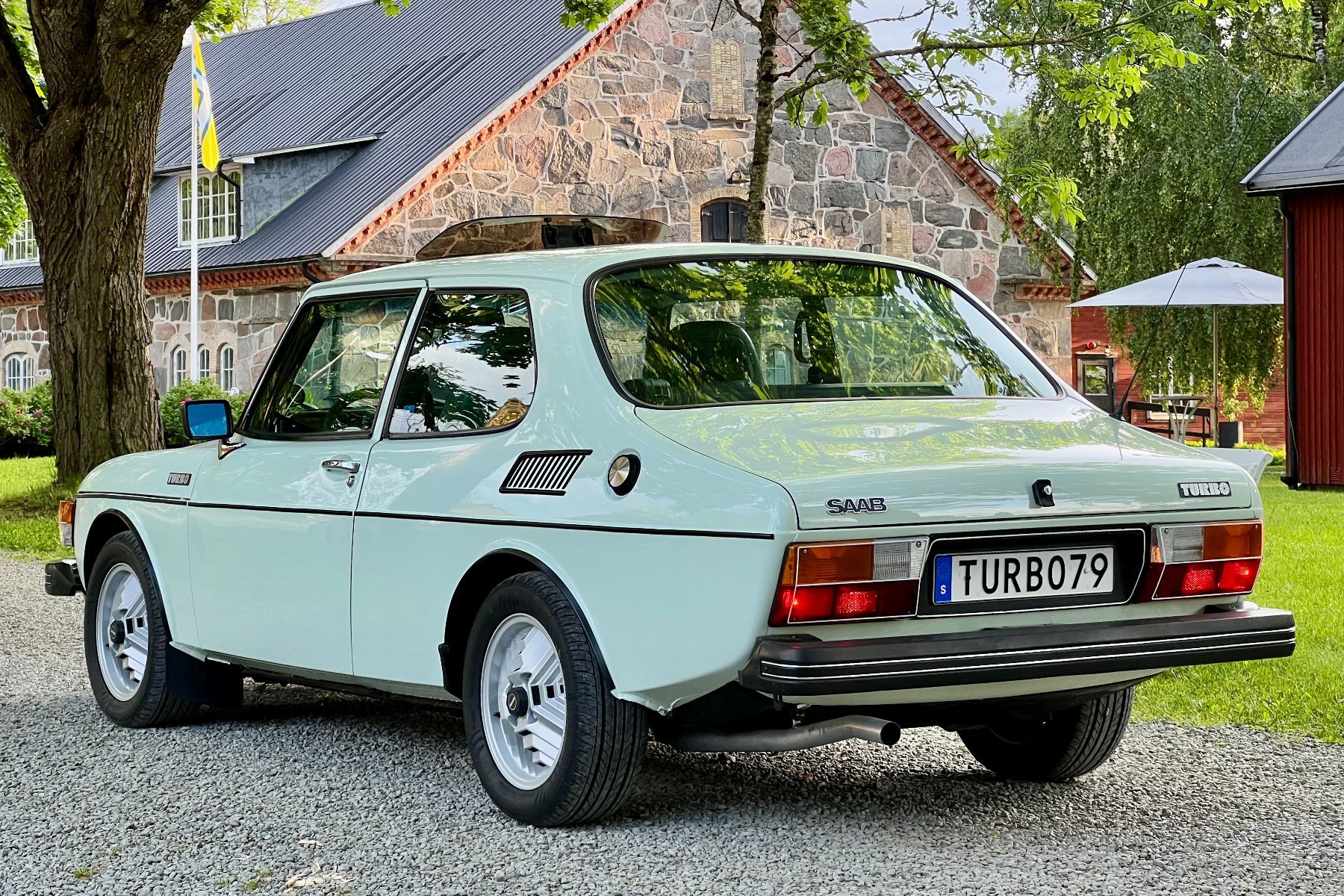Vehicle Image 23
