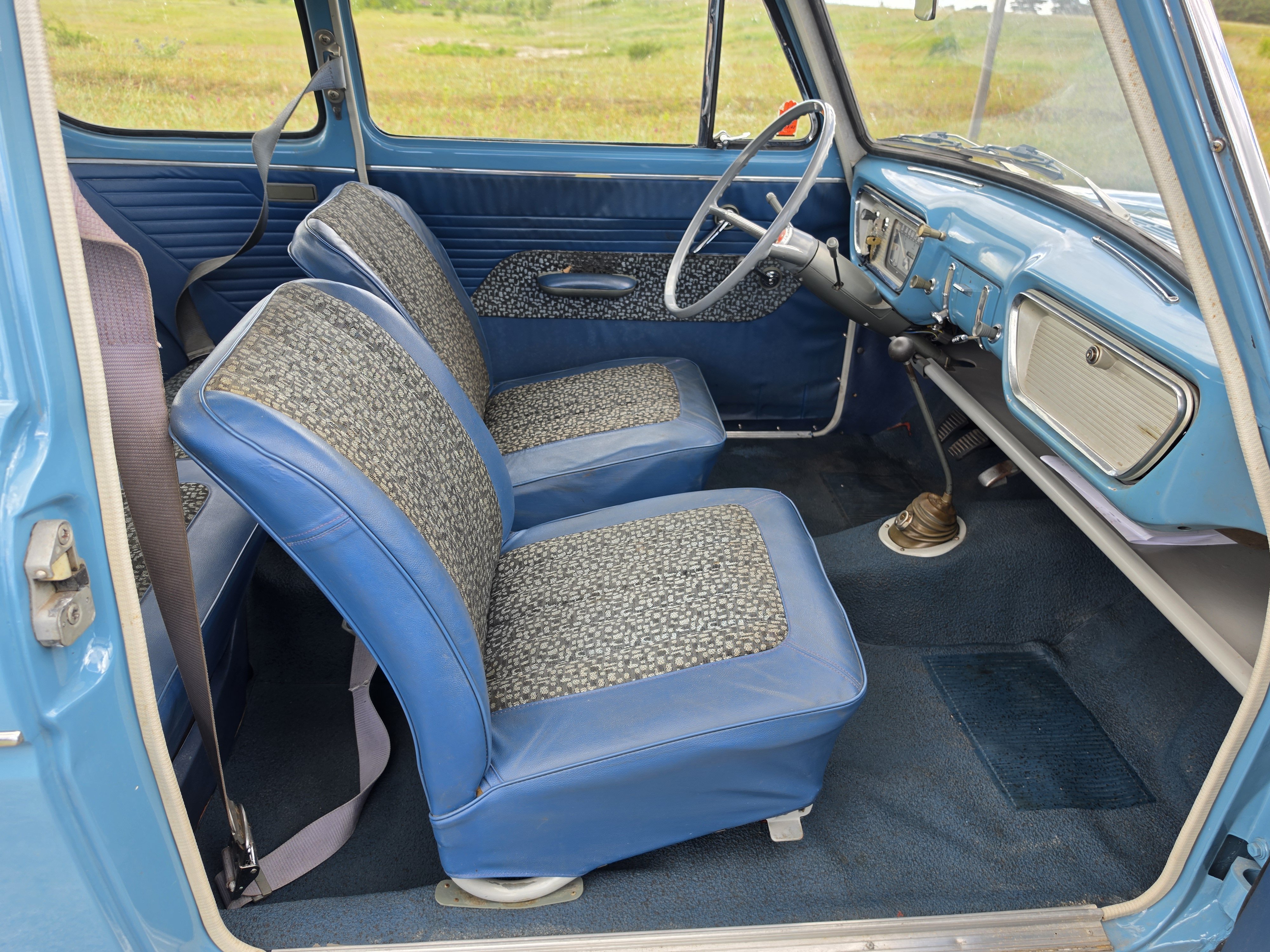 Vehicle Image 22