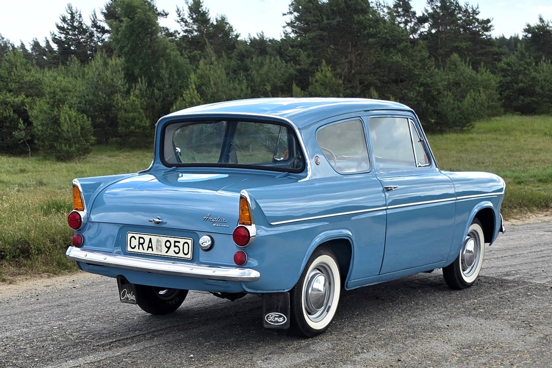 Vehicle Image 23