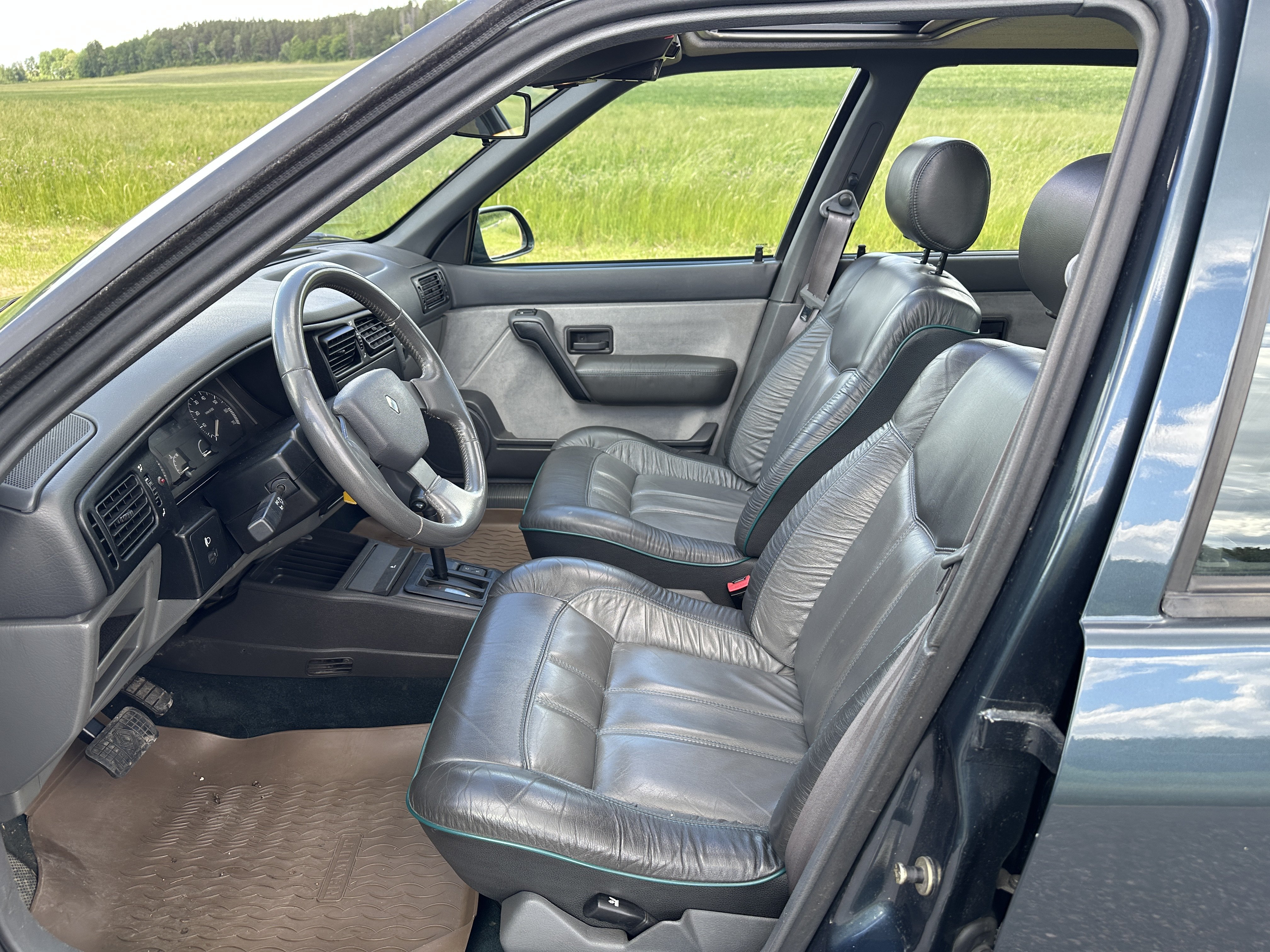 Vehicle Image 36
