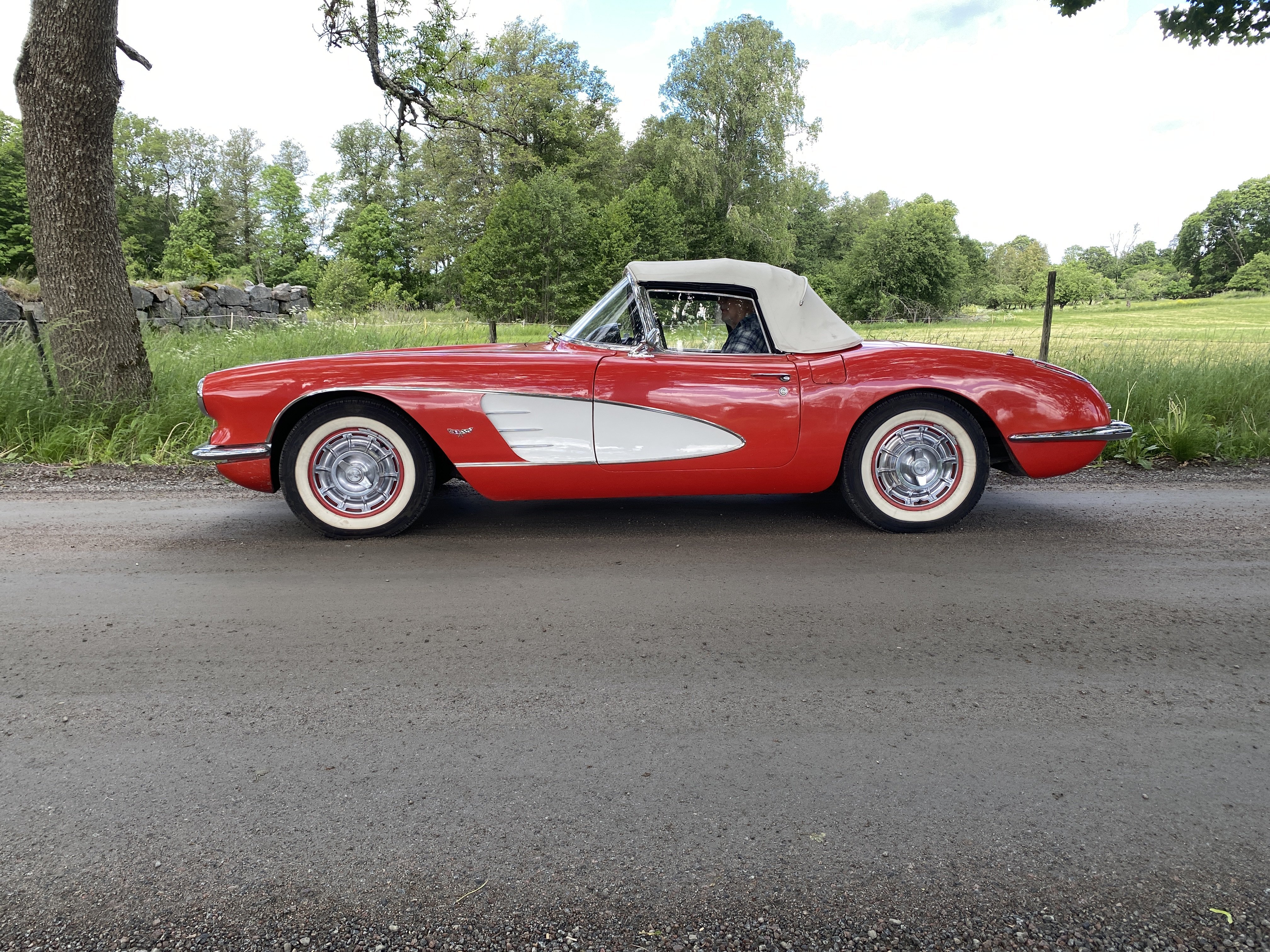 Vehicle Image 38
